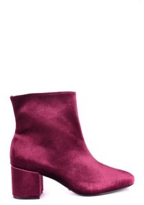 ブーツ Schutz