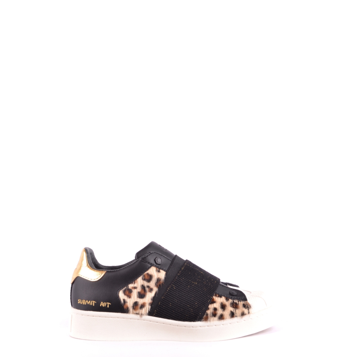 moa sneakers