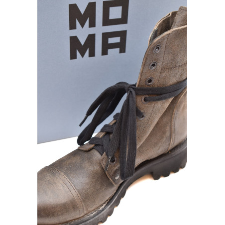Schuhe MOMA