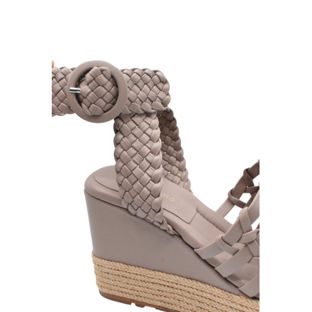 Sandalias Paloma Barceló tórtola
