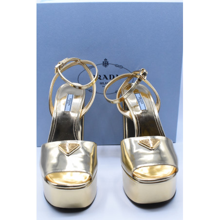 Sandalias Prada oro