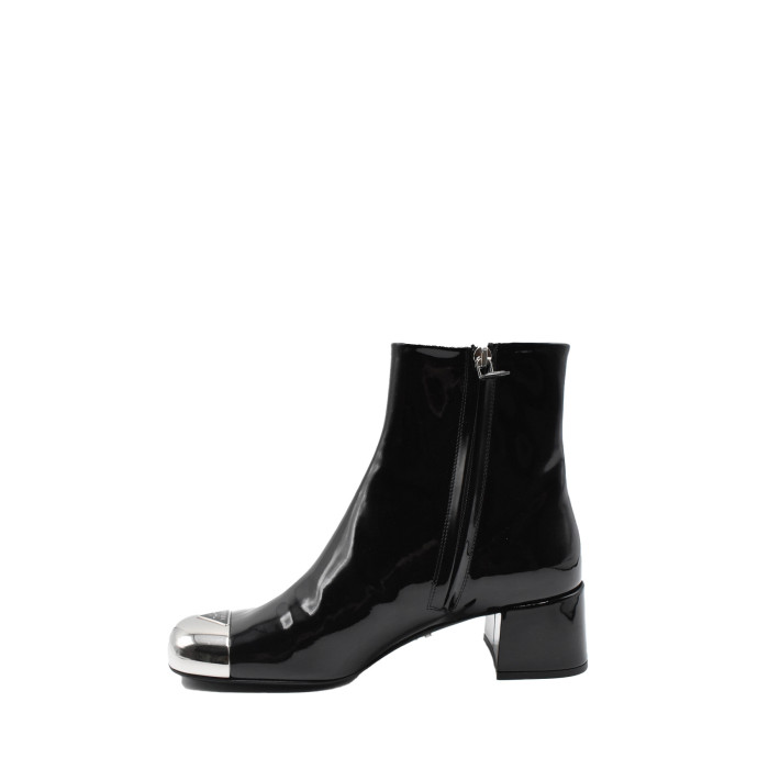 Botines Prada negro